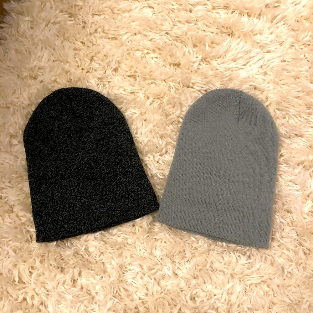 Set of beanie hats